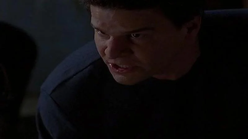 Кадры из сериала Ангел (1999)